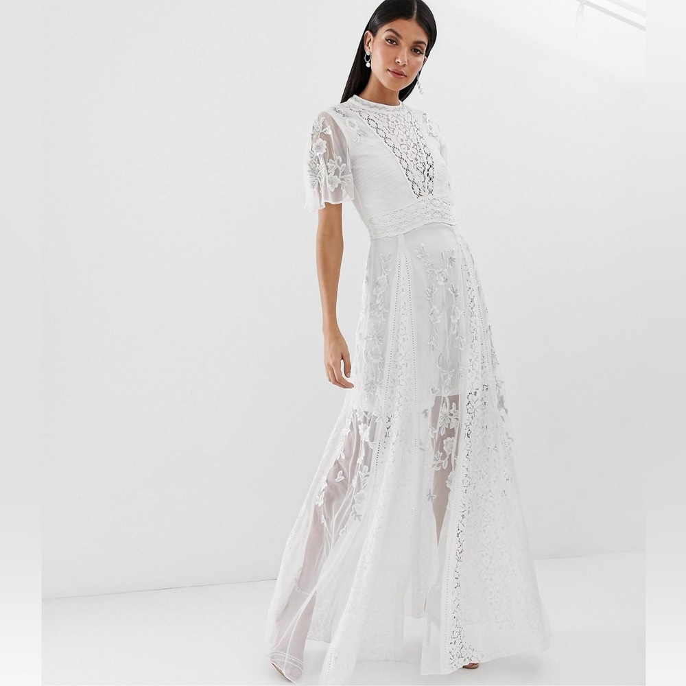 Amelia Rose embroidered lace front maxi dress with panel inserts: Sz 8